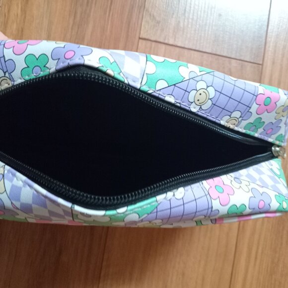 Pastel Cosmetics Bag - Picture 2 of 4